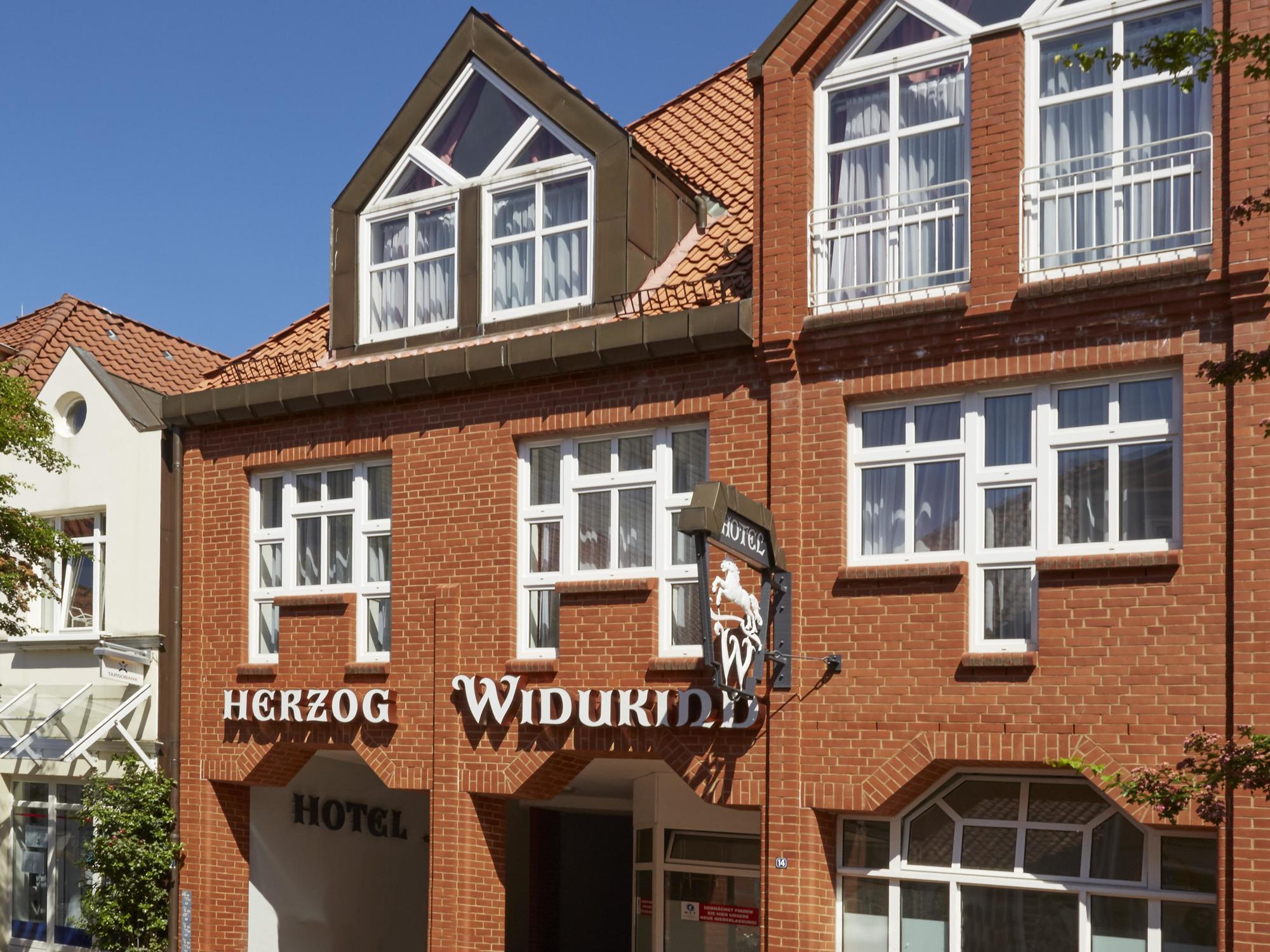 H+ Hotel Stade Herzog Widukind Exterior photo